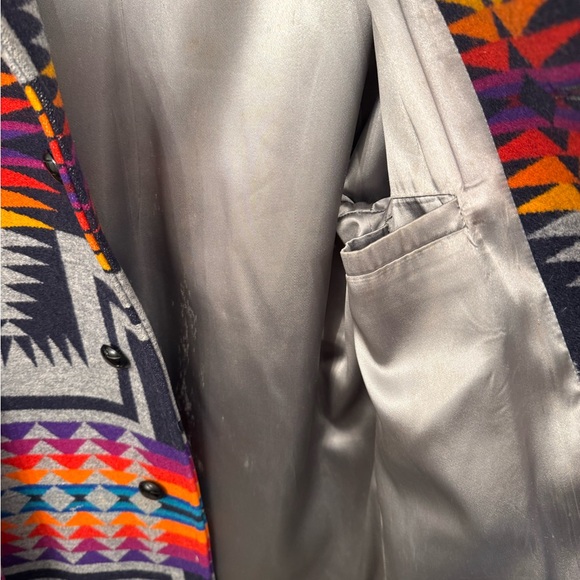 Pendleton Multicolor Geometric Jacket with Shearling Collar - Picture 10 of 13